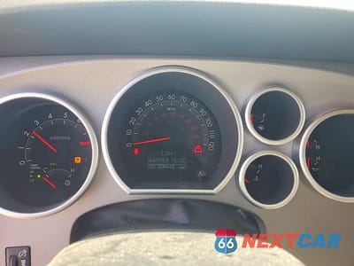 Zdjęcie 9 z 13 samochodu: 2012 TOYOTA SEQUOIA PLATINUM VIN:5TDDW5G14CS059792 - miniatura