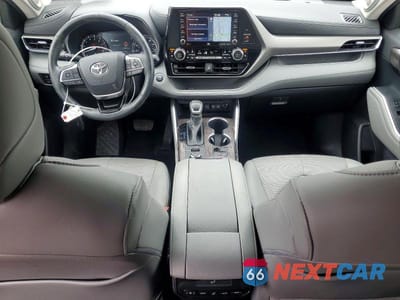 Zdjęcie 8 z 13 samochodu: 2021 TOYOTA HIGHLANDER LIMITED VIN:5TDDZRBHXMS156306 - miniatura