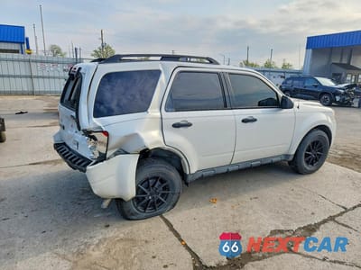 Trzecie zdjęcie samochodu z tyłu: 2011 FORD ESCAPE XLT VIN:1FMCU0D70BKA31471 - miniatura