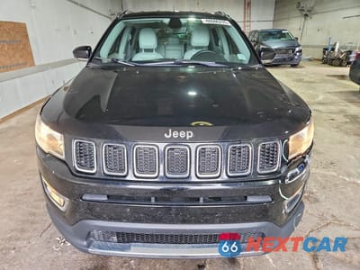 Piąte zdjęcie samochodu w środku: 2018 JEEP COMPASS LIMITED VIN:3C4NJDCBXJT470225 - miniatura