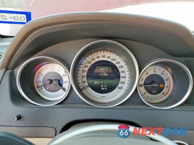 Zdjęcie 9 z 12 samochodu: 2014 MERCEDES-BENZ C 250 VIN:WDDGF4HBXEA938170 - miniatura