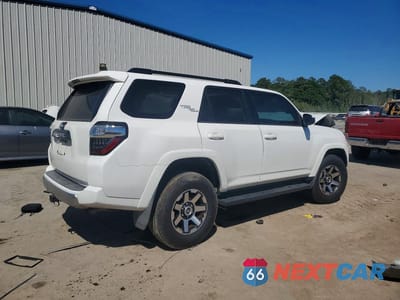 Trzecie zdjęcie samochodu z tyłu: 2020 TOYOTA 4RUNNER TRD OFF-ROAD VIN:JTEBU5JR0L5744739 - miniatura