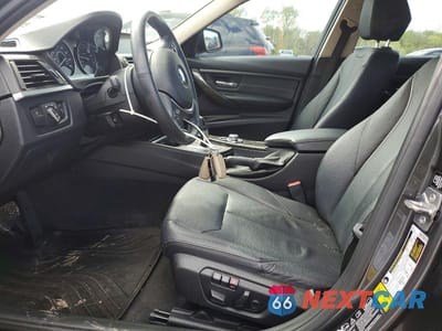 Zdjęcie 7 z 12 samochodu: 2013 BMW 328 XI VIN:WBA3B3C55DF538967 - miniatura