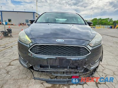 Piąte zdjęcie samochodu w środku: 2015 FORD FOCUS SE VIN:1FADP3K2XFL200670 - miniatura