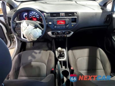 Zdjęcie 8 z 12 samochodu: 2014 KIA RIO LX VIN:KNADM4A32E6387612 - miniatura