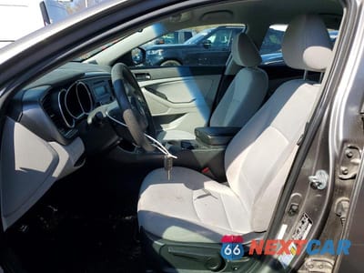 Zdjęcie 7 z 12 samochodu: 2015 KIA OPTIMA LX VIN:5XXGM4A70FG461647 - miniatura