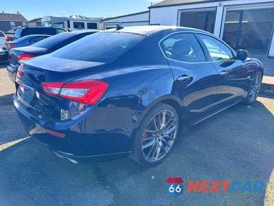 Czwarte zdjęcie samochodu z boku: 2016 MASERATI GHIBLI S VIN:ZAM57RSA7G1168911 - miniatura