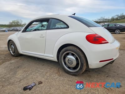 Drugie zdjęcie samochodu z przodu: 2012 VOLKSWAGEN BEETLE VIN:3VWJP7AT7CM645888 - miniatura