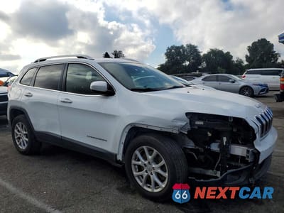 Czwarte zdjęcie samochodu z boku: 2016 JEEP CHEROKEE LATITUDE VIN:1C4PJLCB2GW168059 - miniatura