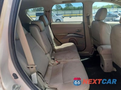 Zdjęcie 11 z 13 samochodu: 2009 MITSUBISHI OUTLANDER SE VIN:JA4LS31W19Z015699 - miniatura