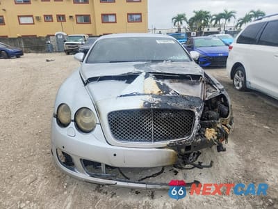 Piąte zdjęcie samochodu w środku: 2005 BENTLEY CONTINENTAL GT VIN:SCBCR63W35C024162 - miniatura