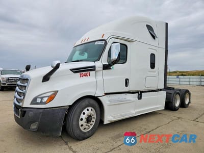 Drugie zdjęcie samochodu z przodu: 2019 FREIGHTLINER CASCADIA 126 SEMI TRUCK VIN:3AKJHHDR6KSKD5436 - miniatura