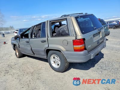 Drugie zdjęcie samochodu z przodu: 1998 JEEP GRAND CHEROKEE LAREDO VIN:1J4GZ58S0WC110636 - miniatura