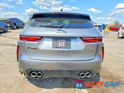 Zdjęcie 6 z 13 samochodu: 2022 JAGUAR F-PACE SVR VIN:SADCZ2EE9NA700690 - miniatura