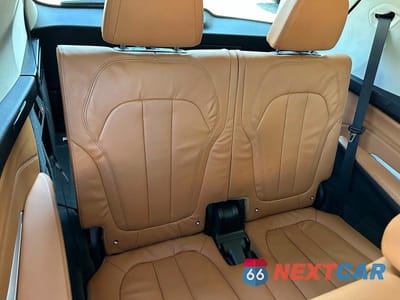 Zdjęcie 11 z 14 samochodu: 2019 BMW X7 XDRIVE40I VIN:5UXCW2C59KL080798 - miniatura