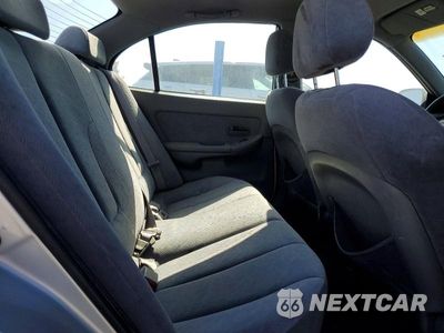 Zdjęcie 10 z 12 samochodu: 2004 HYUNDAI ELANTRA GLS VIN:KMHDN46D64U819609 - miniatura
