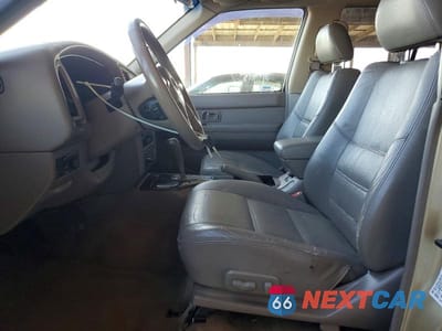 Zdjęcie 7 z 13 samochodu: 2004 NISSAN PATHFINDER SE VIN:JN8DR09Y44W920852 - miniatura