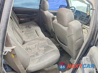 Zdjęcie 11 z 14 samochodu: 2003 GMC YUKON VIN:1GKEC13TX3R244638 - miniatura
