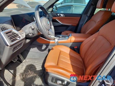 Zdjęcie 7 z 13 samochodu: 2025 BMW X5 XDRIVE40I VIN:5UX23EU0XS9000107 - miniatura