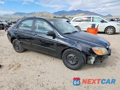 Czwarte zdjęcie samochodu z boku: 2009 KIA SPECTRA LX VIN:KNAFE222695667528 - miniatura