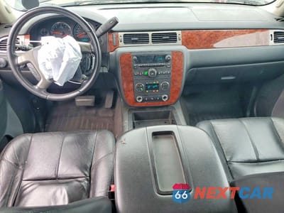 Zdjęcie 8 z 12 samochodu: 2014 CHEVROLET TAHOE K1500 LT VIN:1GNSKBE06ER229252 - miniatura