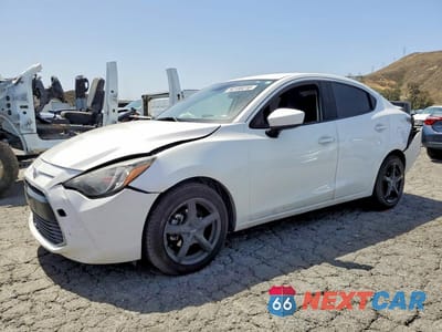 2017 TOYOTA YARIS IA BASE 3MYDLBYV0HY149953 - główne zdjęcie licytacji z USA - miniatura