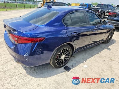 Trzecie zdjęcie samochodu z tyłu: 2017 ALFA ROMEO GIULIA Q4 VIN:ZARFAEDN6H7550466 - miniatura