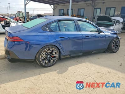 Trzecie zdjęcie samochodu z tyłu: 2026 BMW I5 EDRIVE 40 VIN:WBY63HG02TCV94758 - miniatura