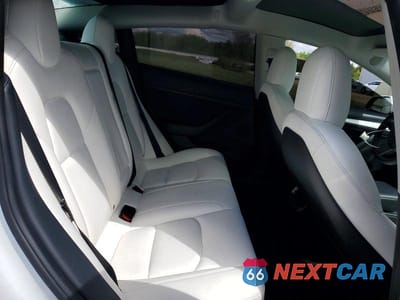 Zdjęcie 11 z 13 samochodu: 2022 TESLA MODEL 3 VIN:5YJ3E1EB9NF110908 - miniatura