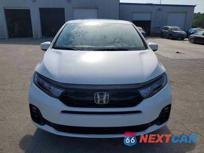 Piąte zdjęcie samochodu w środku: 2026 HONDA ODYSSEY TOURING VIN:5FNRL6H83TB028764 - miniatura