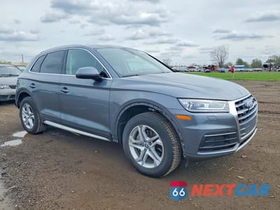 Czwarte zdjęcie samochodu z boku: 2019 AUDI Q5 PREMIUM VIN:WA1ANAFY8K2064345 - miniatura
