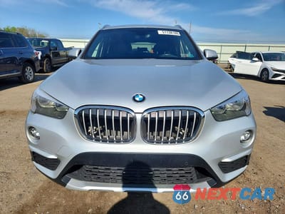 Piąte zdjęcie samochodu w środku: 2017 BMW X1 XDRIVE28I VIN:WBXHT3C31H5F72040 - miniatura
