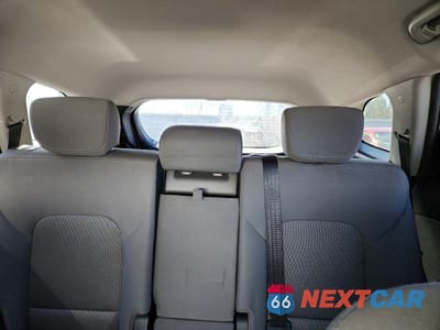 Zdjęcie 10 z 12 samochodu: 2017 HYUNDAI SANTA FE SE VIN:KM8SMDHF4HU191595 - miniatura