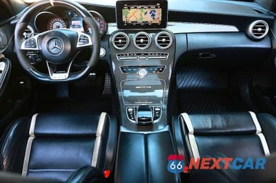 Zdjęcie 9 z 10 samochodu: 2018 MERCEDES-BENZ C 63 AMG-S VIN:55SWF8HB6JU266251 - miniatura