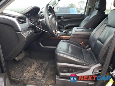 Zdjęcie 7 z 13 samochodu: 2018 CHEVROLET SUBURBAN K1500 LT VIN:1GNSKHKC5JR334716 - miniatura