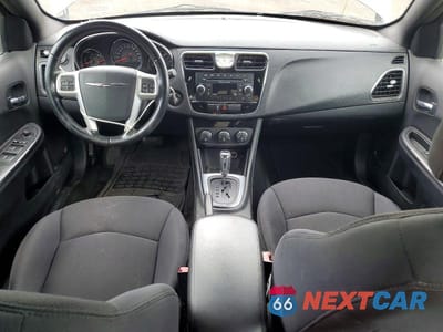 Zdjęcie 8 z 12 samochodu: 2012 CHRYSLER 200 TOURING VIN:1C3CCBBG5CN306357 - miniatura