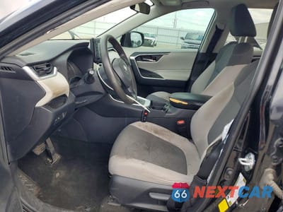 Zdjęcie 7 z 13 samochodu: 2019 TOYOTA RAV4 XLE VIN:2T3W1RFV1KC013807 - miniatura