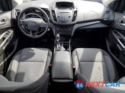 Zdjęcie 8 z 12 samochodu: 2018 FORD ESCAPE SE VIN:1FMCU9GD5JUC61967 - miniatura