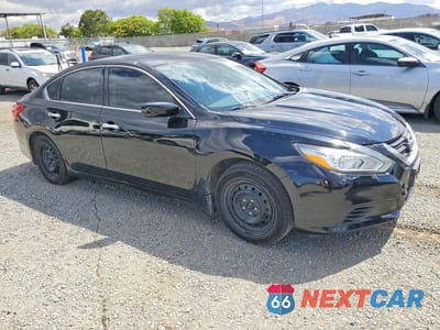 Czwarte zdjęcie samochodu z boku: 2016 NISSAN ALTIMA 2.5 S VIN:1N4AL3APXGN383330 - miniatura