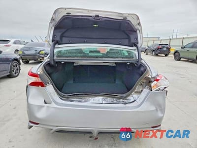 Zdjęcie 6 z 12 samochodu: 2020 TOYOTA CAMRY SE VIN:4T1G11AK3LU339717 - miniatura