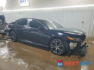 Czwarte zdjęcie samochodu z boku: 2018 TOYOTA CAMRY SE VIN:JTNB11HK7J3021277 - miniatura