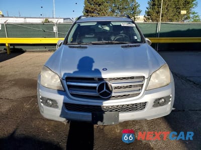 Piąte zdjęcie samochodu w środku: 2008 MERCEDES-BENZ GL 320 CDI VIN:4JGBF22E88A313200 - miniatura