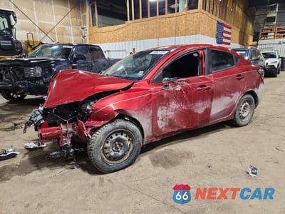 2019 TOYOTA YARIS L 3MYDLBYV0KY512498 - główne zdjęcie licytacji z USA - miniatura