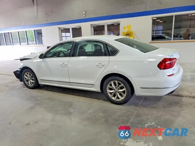Drugie zdjęcie samochodu z przodu: 2016 VOLKSWAGEN PASSAT S VIN:1VWAS7A3XGC029074 - miniatura