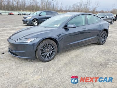 2025 TESLA MODEL 3 5YJ3E1EB9SF890887 - główne zdjęcie licytacji z USA - miniatura