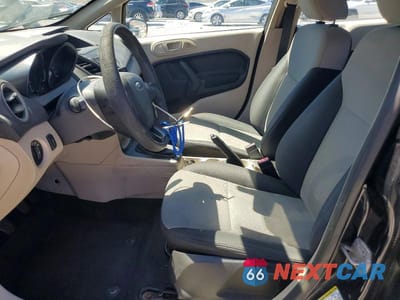 Zdjęcie 7 z 12 samochodu: 2011 FORD FIESTA S VIN:3FADP4AJ1BM225593 - miniatura
