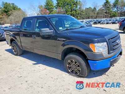 Czwarte zdjęcie samochodu z boku: 2010 FORD F150 SUPERCREW VIN:1FTEW1E85AFD47458 - miniatura