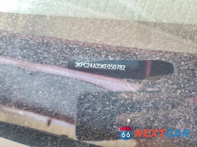 Zdjęcie 12 z 12 samochodu: 2019 HYUNDAI ACCENT SE VIN:3KPC24A35KE050782 - miniatura