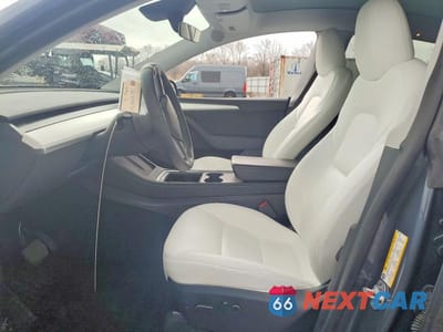 Zdjęcie 7 z 13 samochodu: 2023 TESLA MODEL Y VIN:7SAYGDEE7PA195326 - miniatura