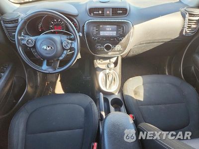 Zdjęcie 8 z 13 samochodu: 2017 KIA SOUL + VIN:KNDJP3A57H7410339 - miniatura